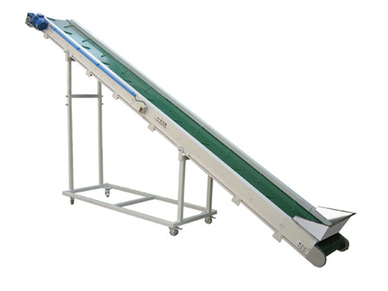 綠色皮帶輸送機 (1)