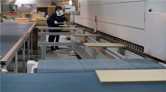 封邊機(jī)回轉(zhuǎn)線1.6-3