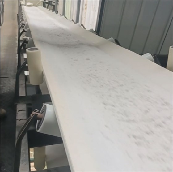 白色橡膠輸送帶0911-3