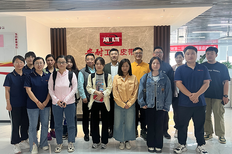 熱烈歡迎青島中新華美與力維環保來我司交流討論