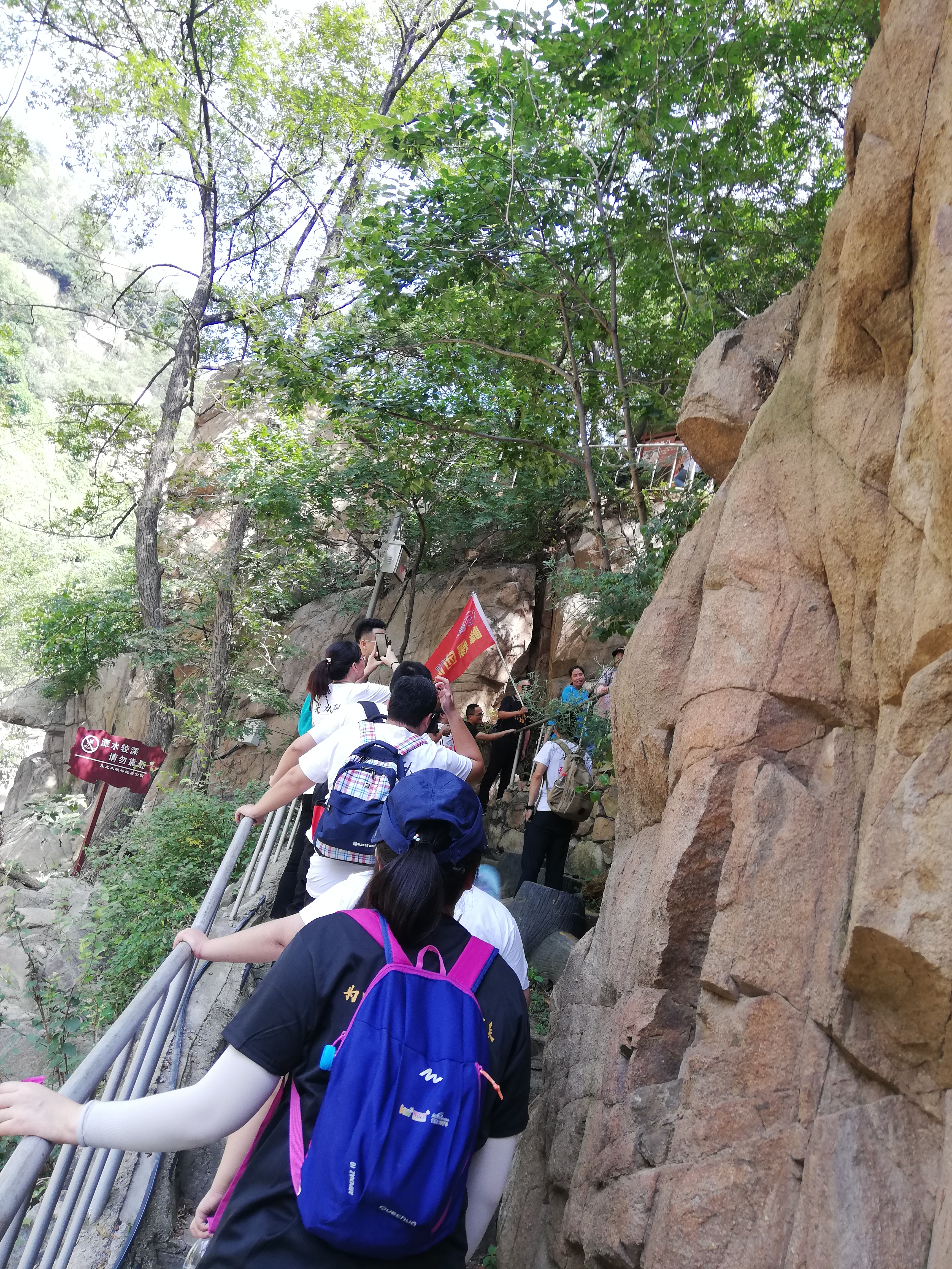 9f9ad2a8efa3209b88e5aa45999342e_wps圖片