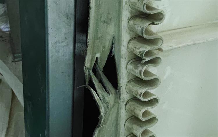 裙邊擋板輸送帶0313-2